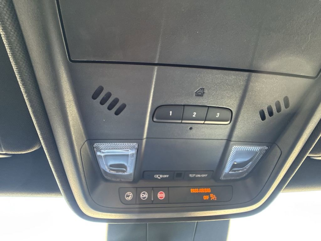 Certified 2024 Cadillac XT4 Luxury FWD image 45