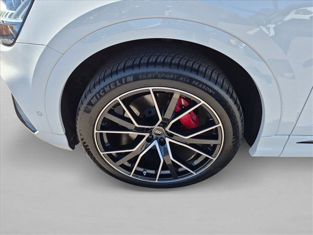 Used 2022 Audi Q8 Premium Plus AWD/4WD image 25