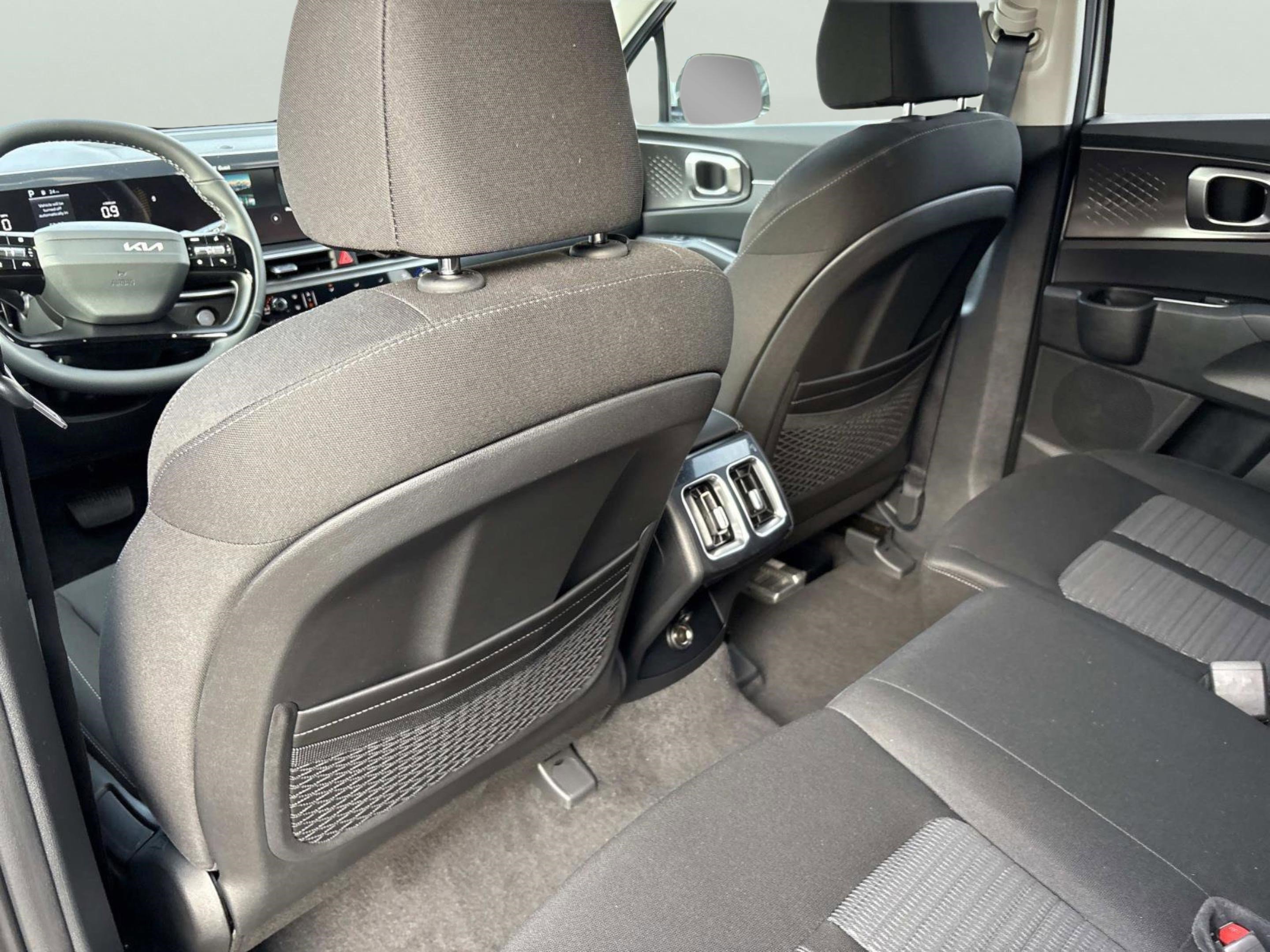 New 2026 Kia Sorento LX image 16