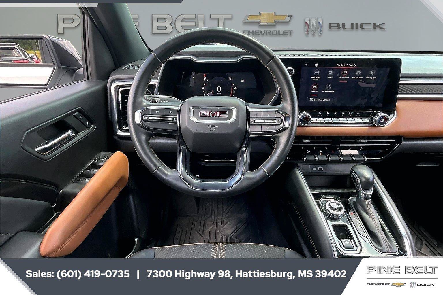 Used 2023 GMC Canyon AT4 w/ Technology Package AWD/4WD image 6