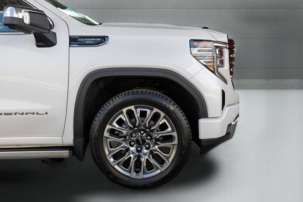 Used 2024 GMC Sierra 1500 Denali Ultimate AWD/4WD image 10