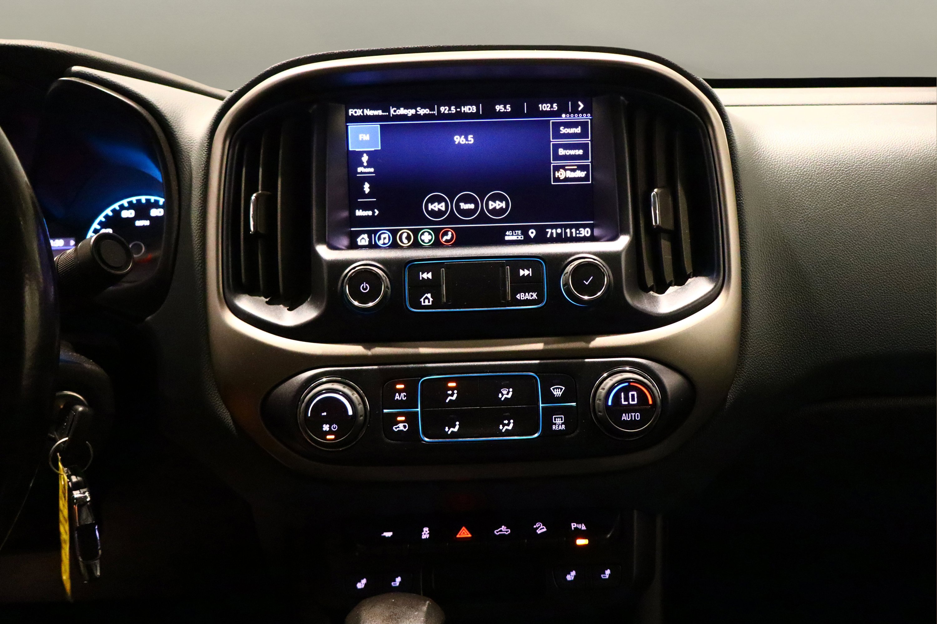 Used 2022 Chevrolet Colorado Z71 w/ Z71 Midnight Edition image 22