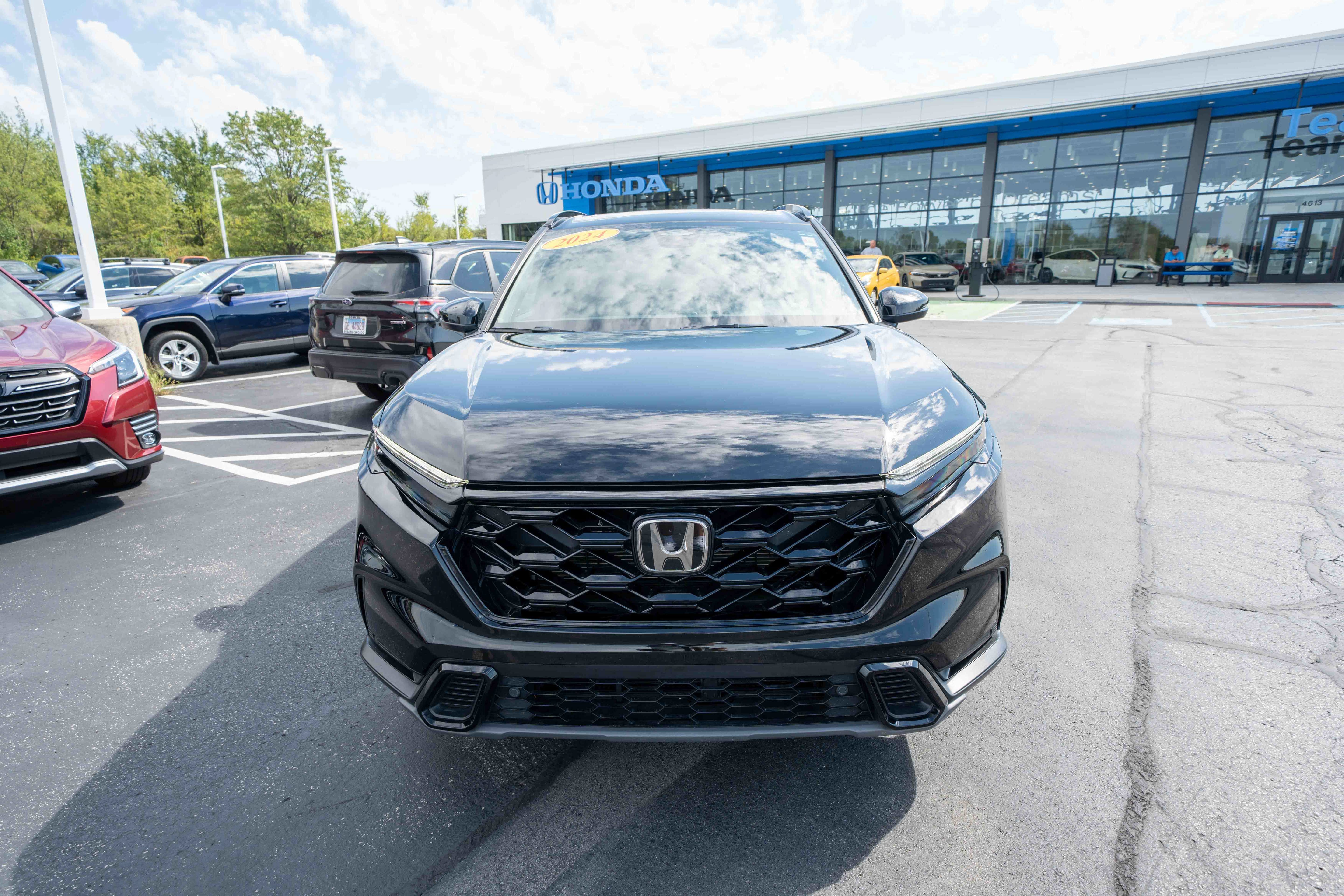 Used 2024 Honda CR-V Sport-L image 2