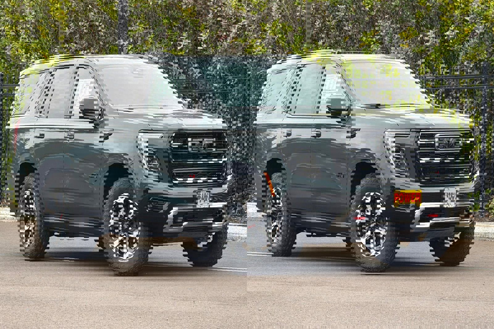 New 2026 GMC Yukon AT4 image 2