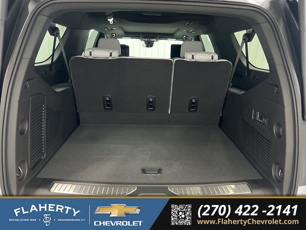 New 2026 Chevrolet Suburban Premier image 20