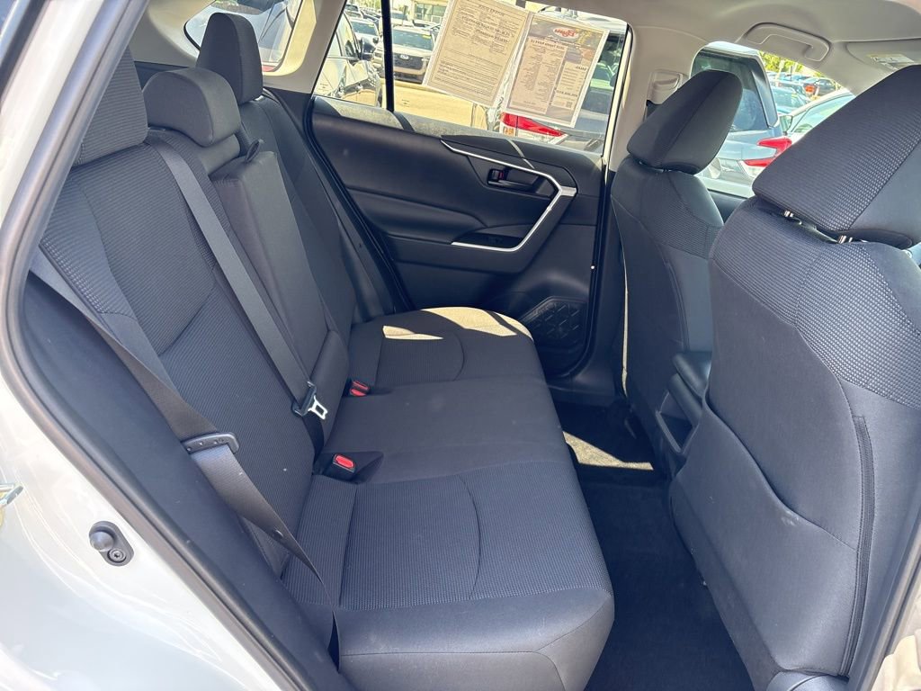 Used 2019 Toyota RAV4 LE w/ All Weather Liner Package AWD/4WD image 11