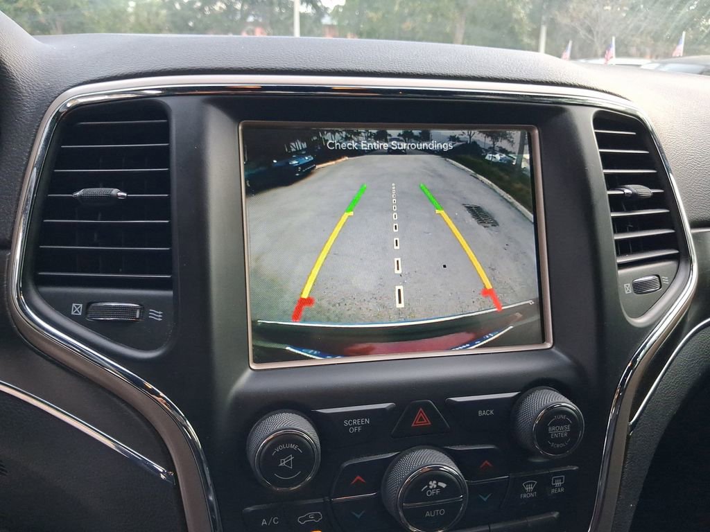 Used 2017 Jeep Grand Cherokee Limited RWD image 23