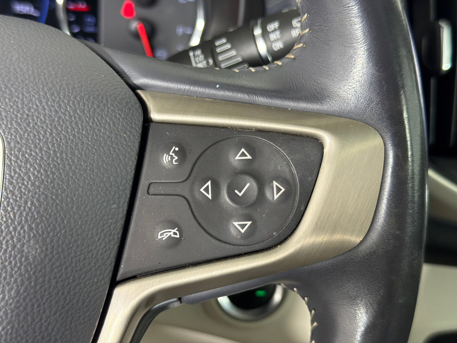 Used 2022 GMC Terrain Denali w/ Denali Premium Package AWD/4WD image 28
