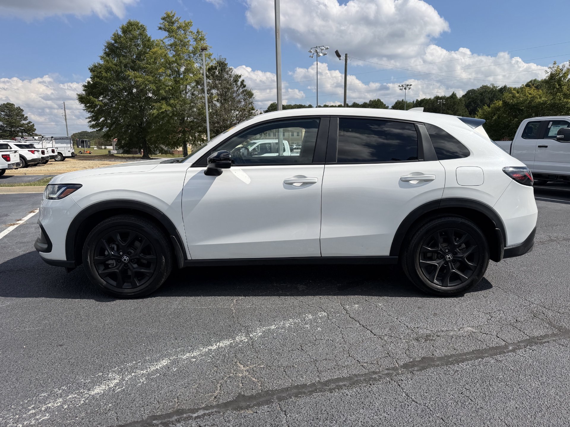 Used 2025 Honda HR-V Sport image 12