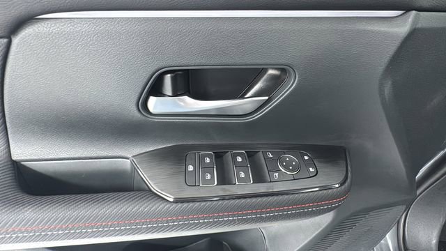 New 2026 Nissan Kicks SR w/ Cold Weather Package AWD/4WD image 19