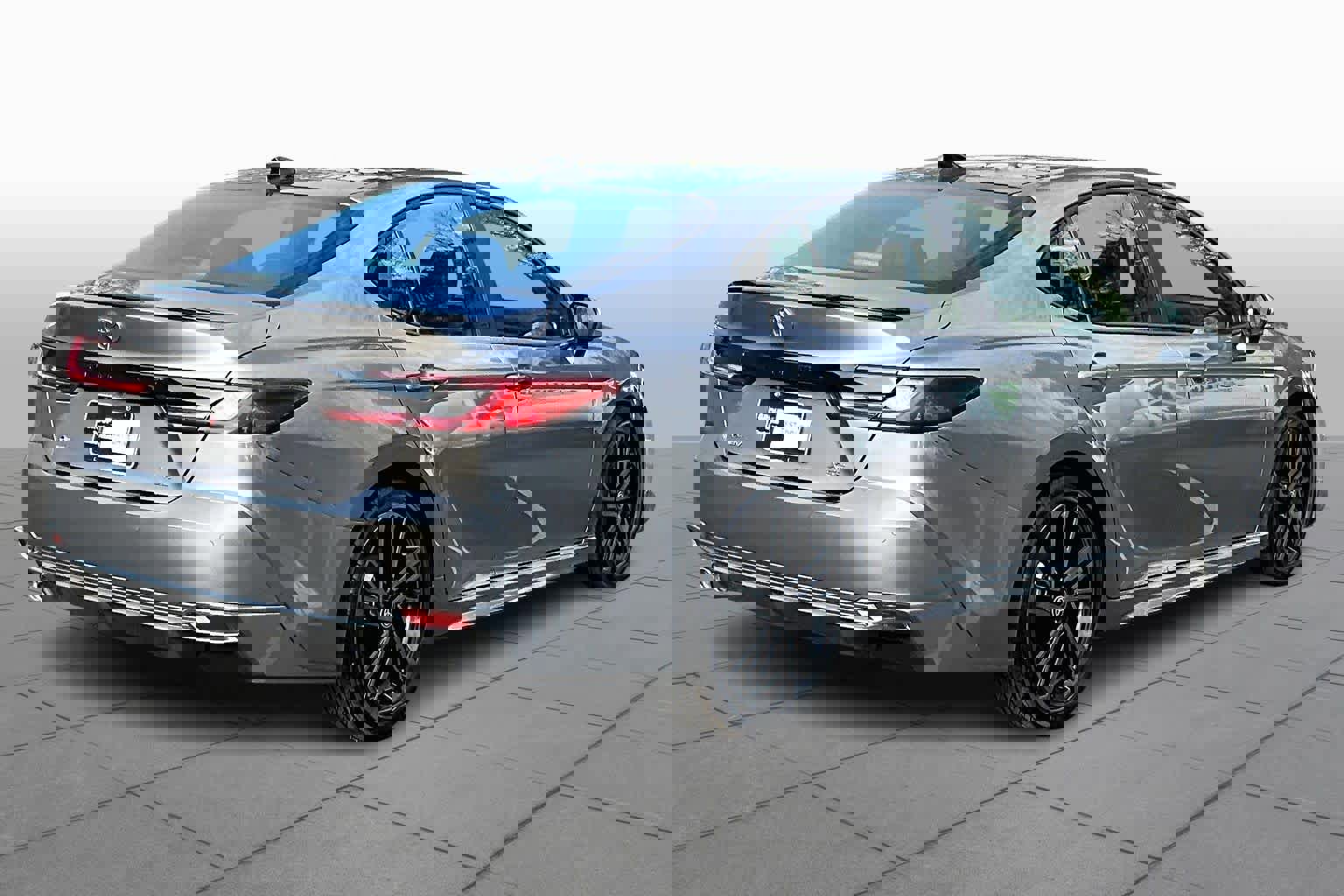 Used 2025 Toyota Camry XSE image 13