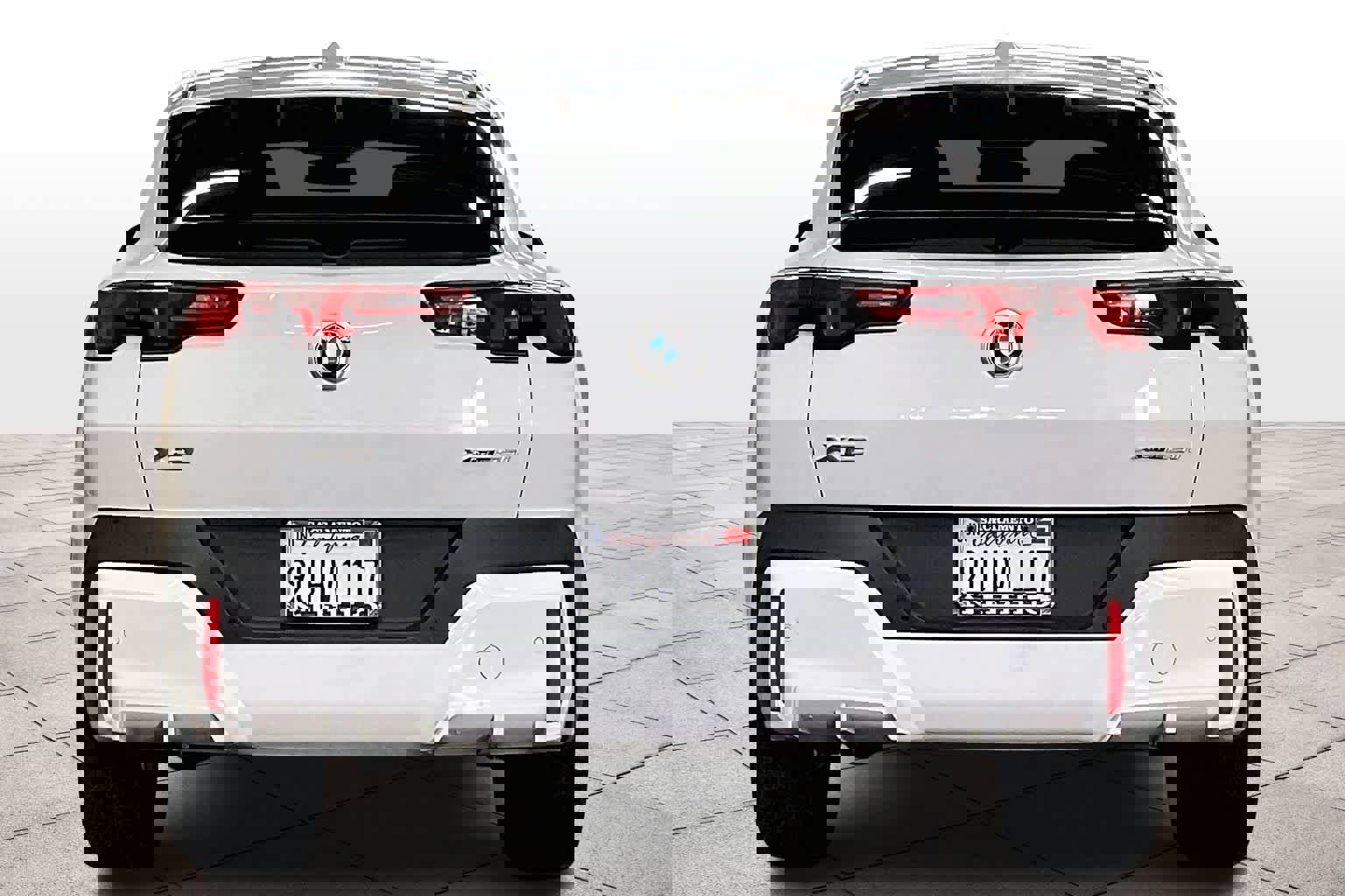 Used 2025 BMW X2 xDrive28i w/ Technology Package image 7