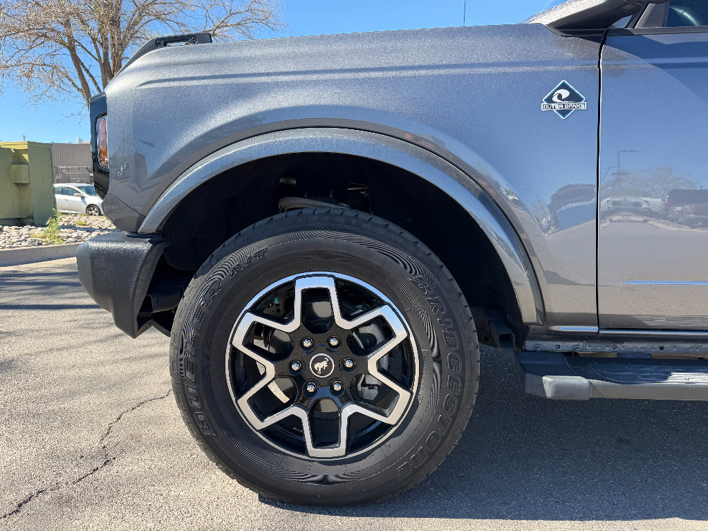 Used 2024 Ford Bronco Outer Banks image 13