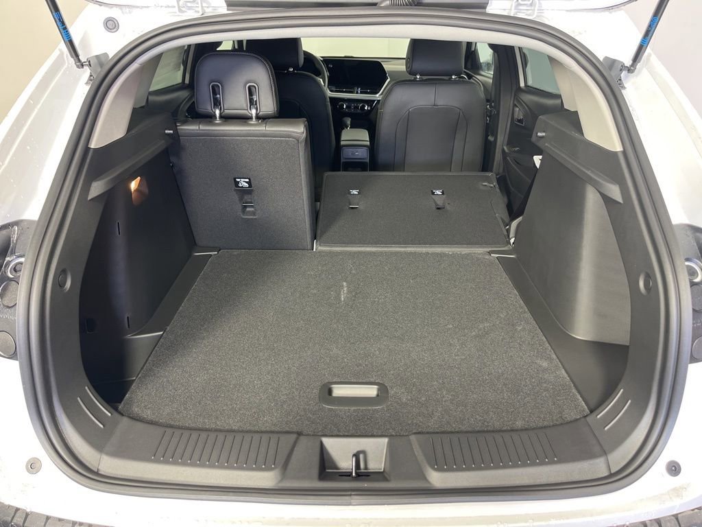 New 2026 Chevrolet Trax LT w/ Driver Confidence Package image 23