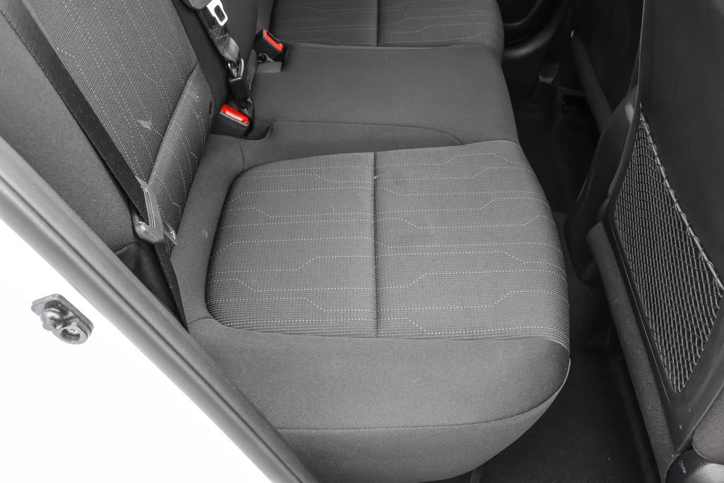 Used 2025 Hyundai Venue SE FWD image 33