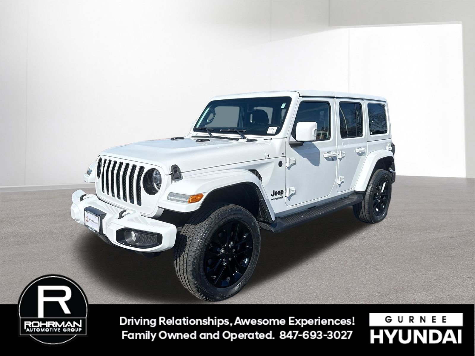 Used 2022 Jeep Wrangler Unlimited Sahara image 1