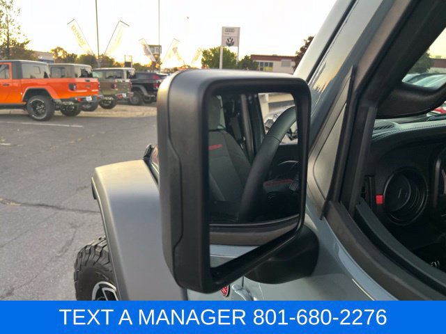 Used 2024 Jeep Wrangler Rubicon w/ Convenience Group AWD/4WD image 14