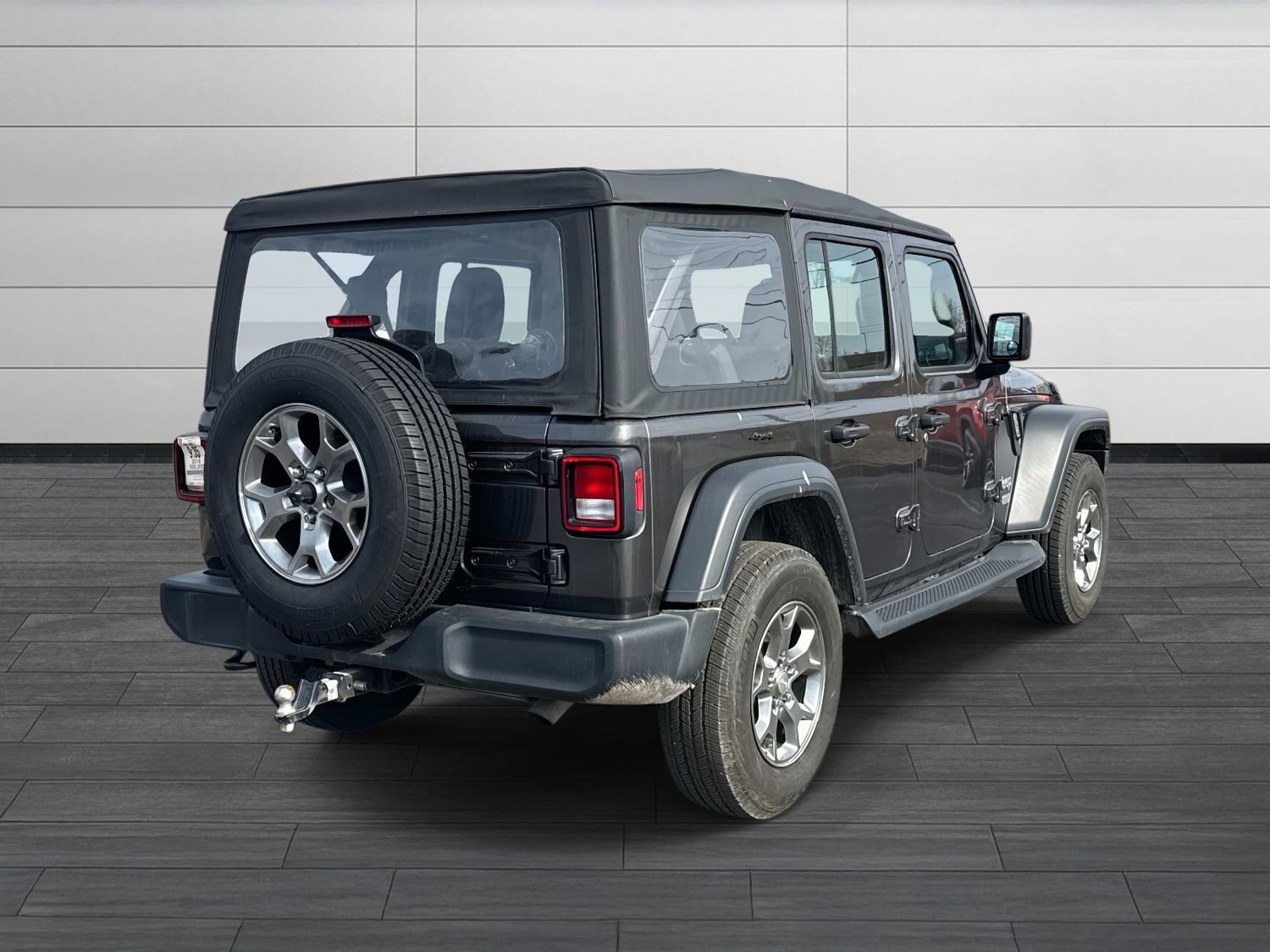 Used 2018 Jeep Wrangler Unlimited Sport image 4