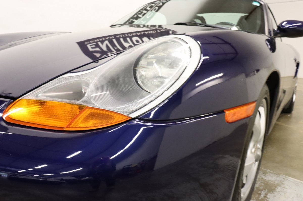Used 2001 Porsche Boxster image 34