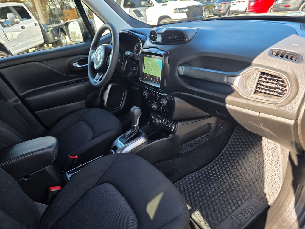 Used 2022 Jeep Renegade Sport w/ Sport Appearance Group image 24