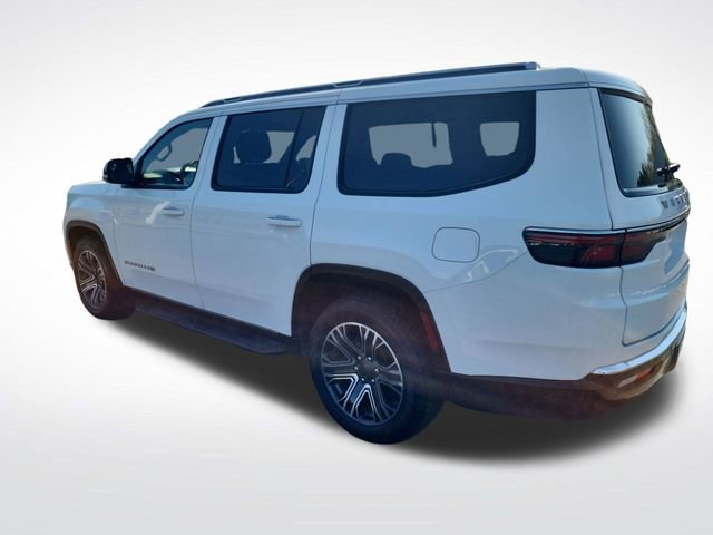 Used 2024 Jeep Wagoneer Series II w/ Flexible Seating Group image 3
