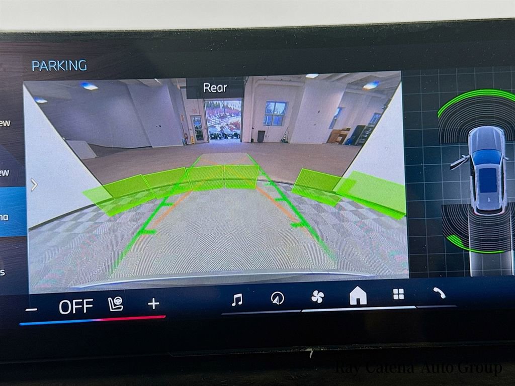 Used 2024 BMW X5 xDrive50e image 14