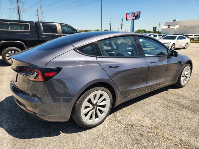 Used 2023 Tesla Model 3 Standard Range image 5