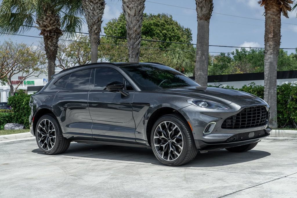 Used 2021 Aston Martin DBX AWD/4WD image 10