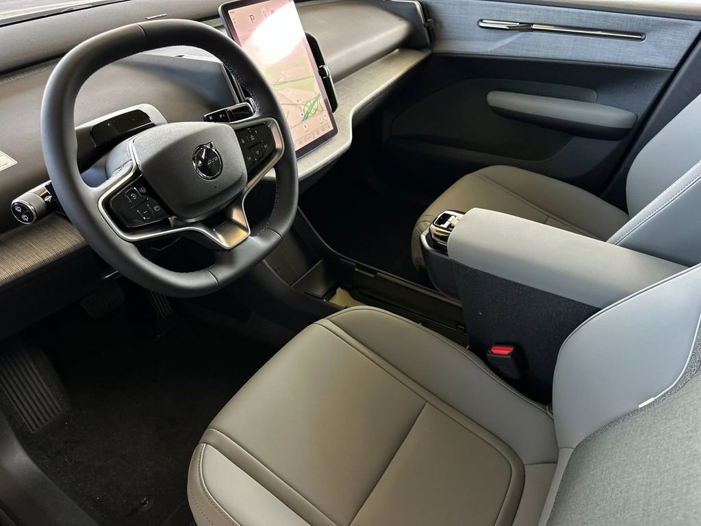 New 2026 Volvo EX30 Plus w/ Climate Package AWD/4WD image 9