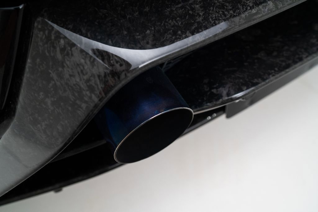 Used 2018 Lamborghini Huracan Performante AWD/4WD image 40
