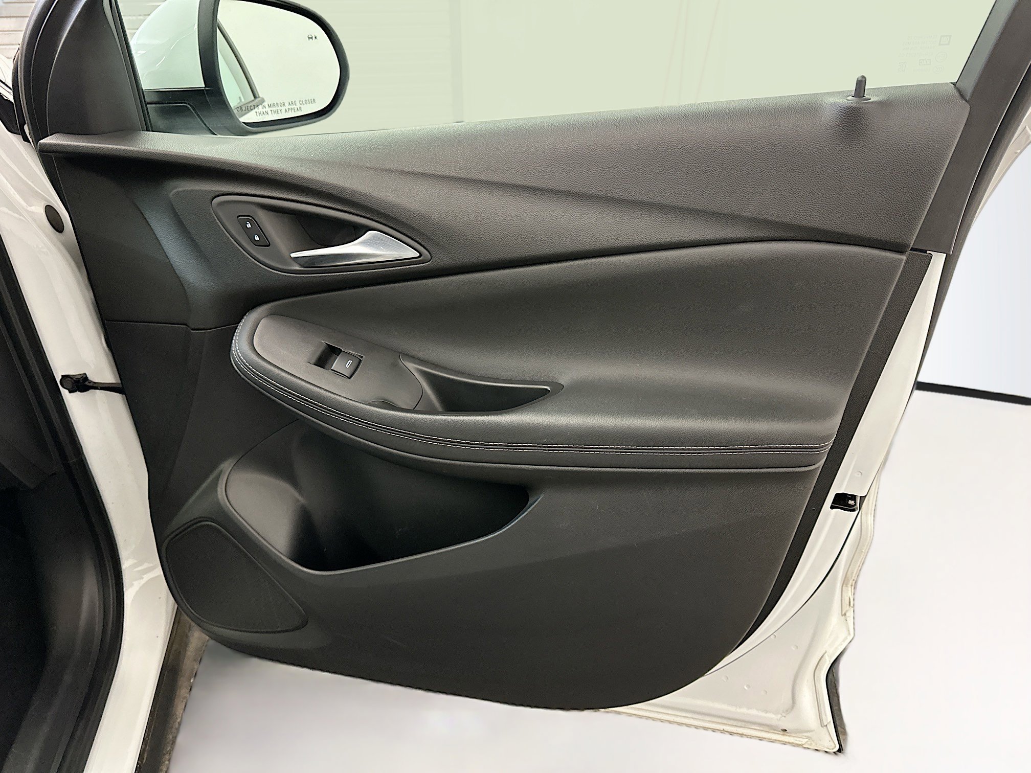 Used 2025 Buick Encore GX Preferred image 33