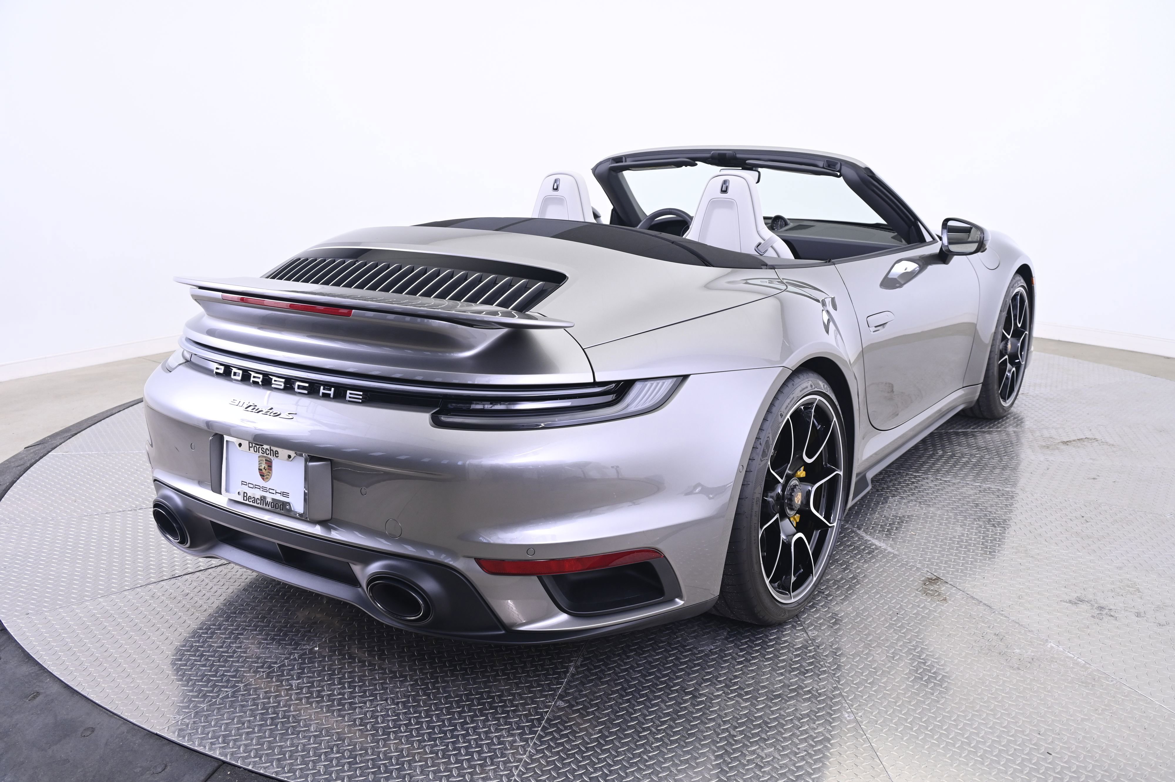 Certified 2025 Porsche 911 Turbo S AWD/4WD image 7