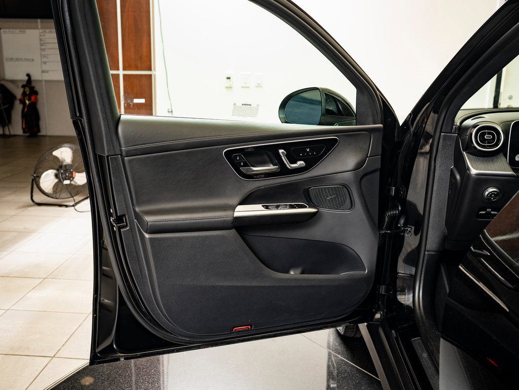 Certified 2025 Mercedes-Benz GLC 300 4MATIC image 23