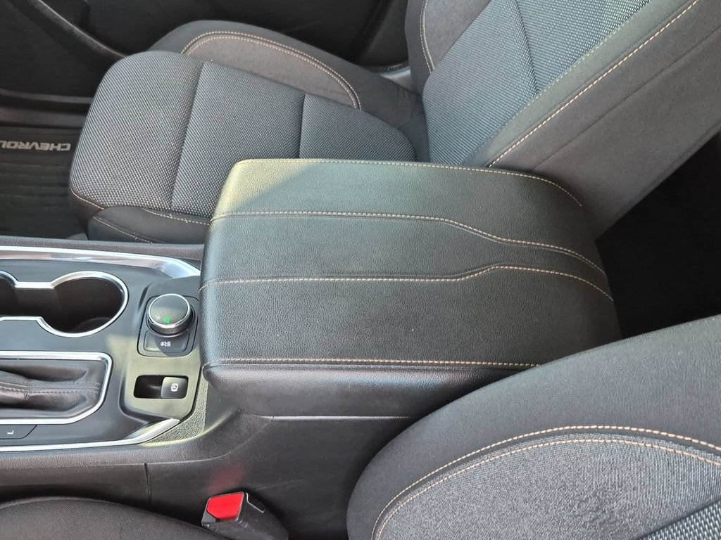 Used 2020 Chevrolet Traverse LS FWD image 20