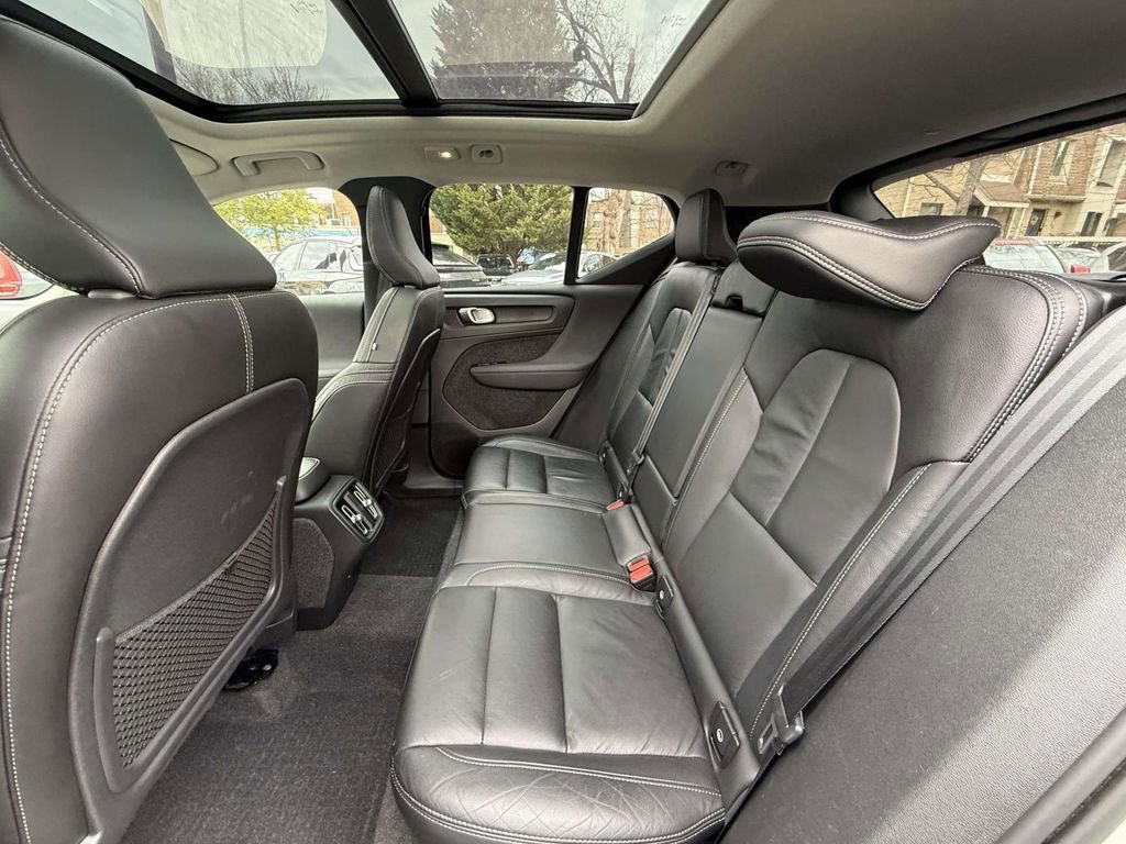 Used 2023 Volvo XC40 B5 Plus w/ Driver Assist Package image 19