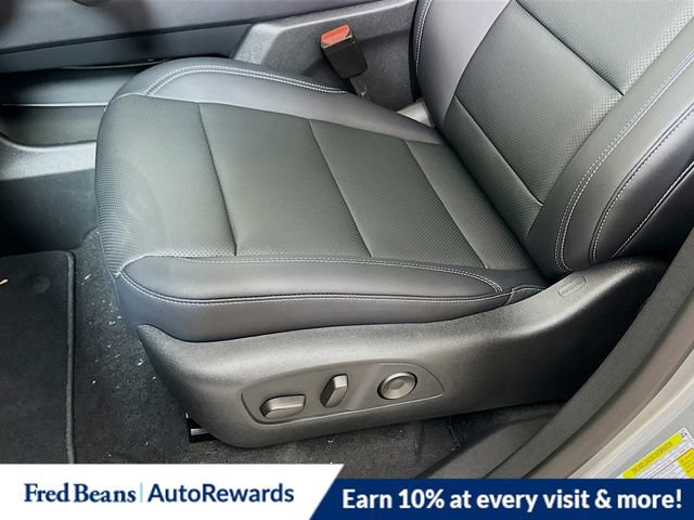 New 2026 Chevrolet Traverse LT w/ Sun and Wheel Package AWD/4WD image 22