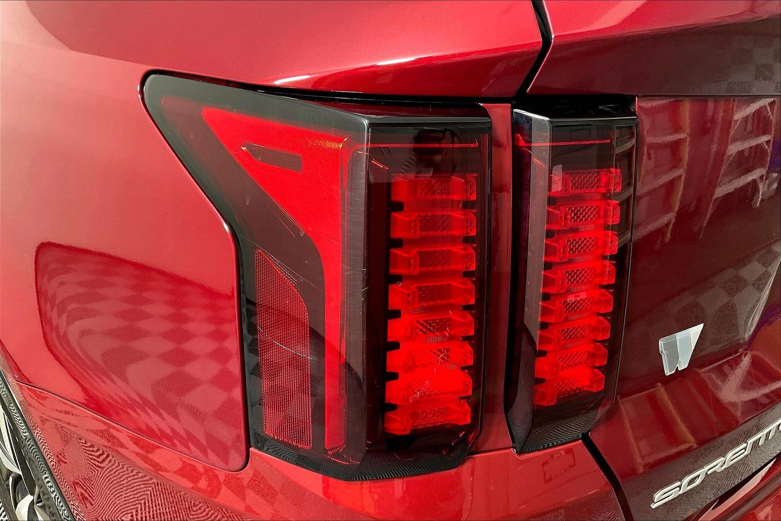 Certified 2023 Kia Sorento EX w/ Panoramic Sunroof Package image 23