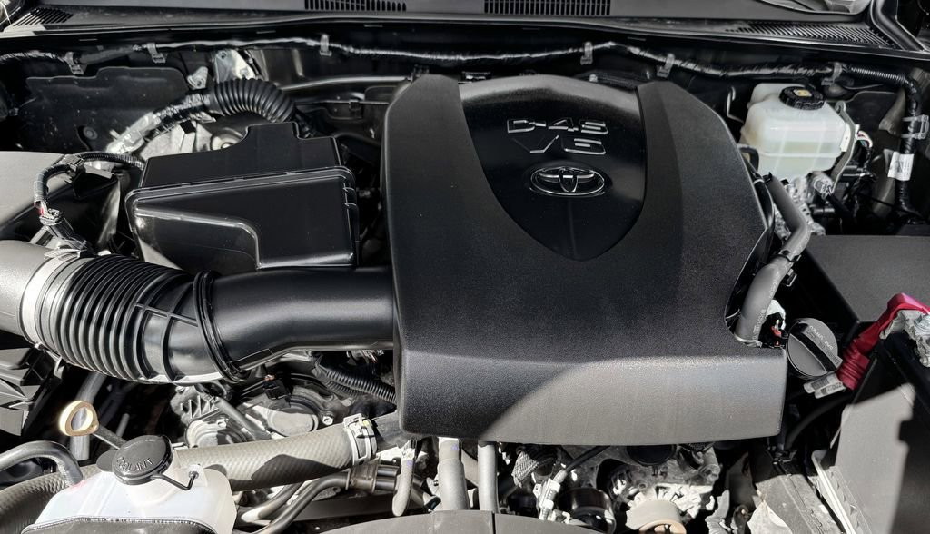 Used 2020 Toyota Tacoma TRD Off-Road image 10