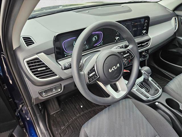 Used 2026 Kia Seltos LX FWD image 9