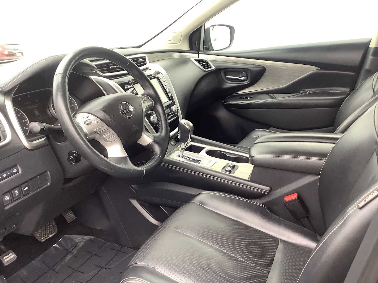 Used 2018 Nissan Murano Platinum image 3