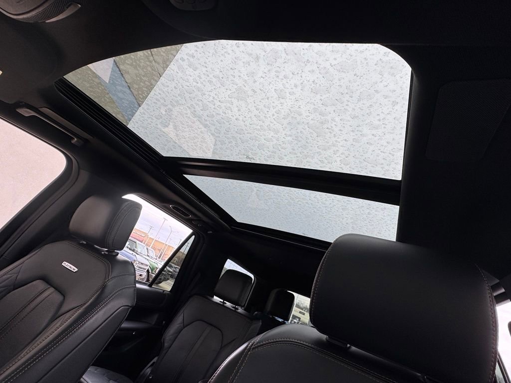 Used 2022 Ford Expedition Platinum image 29