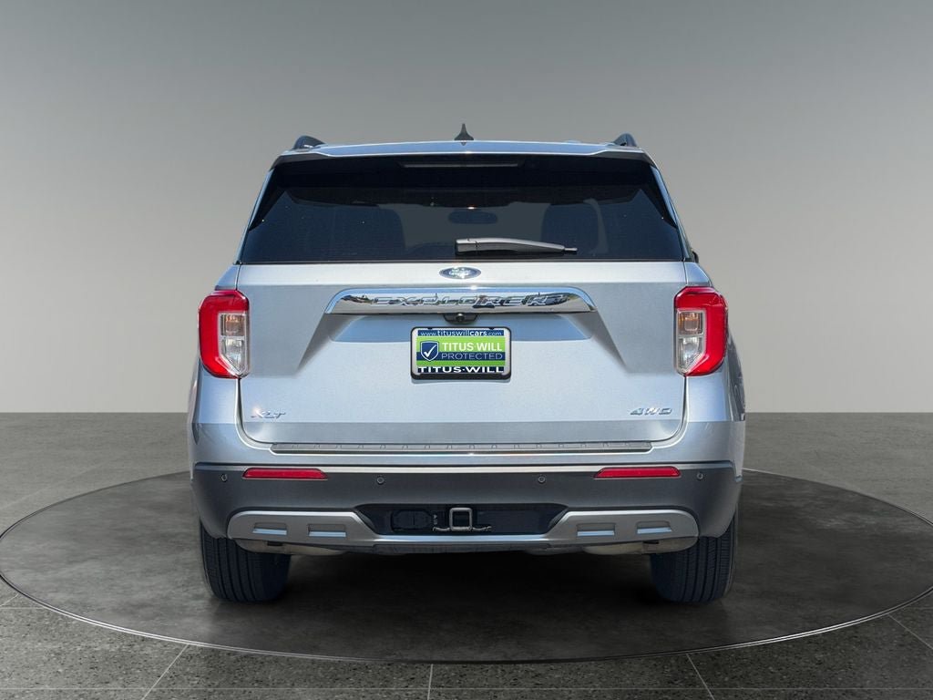 Used 2023 Ford Explorer XLT w/ Equipment Group 202A AWD/4WD image 8