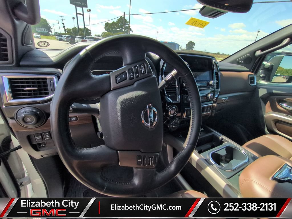 Used 2022 Nissan Titan Platinum Reserve w/ Moonroof Package AWD/4WD image 10