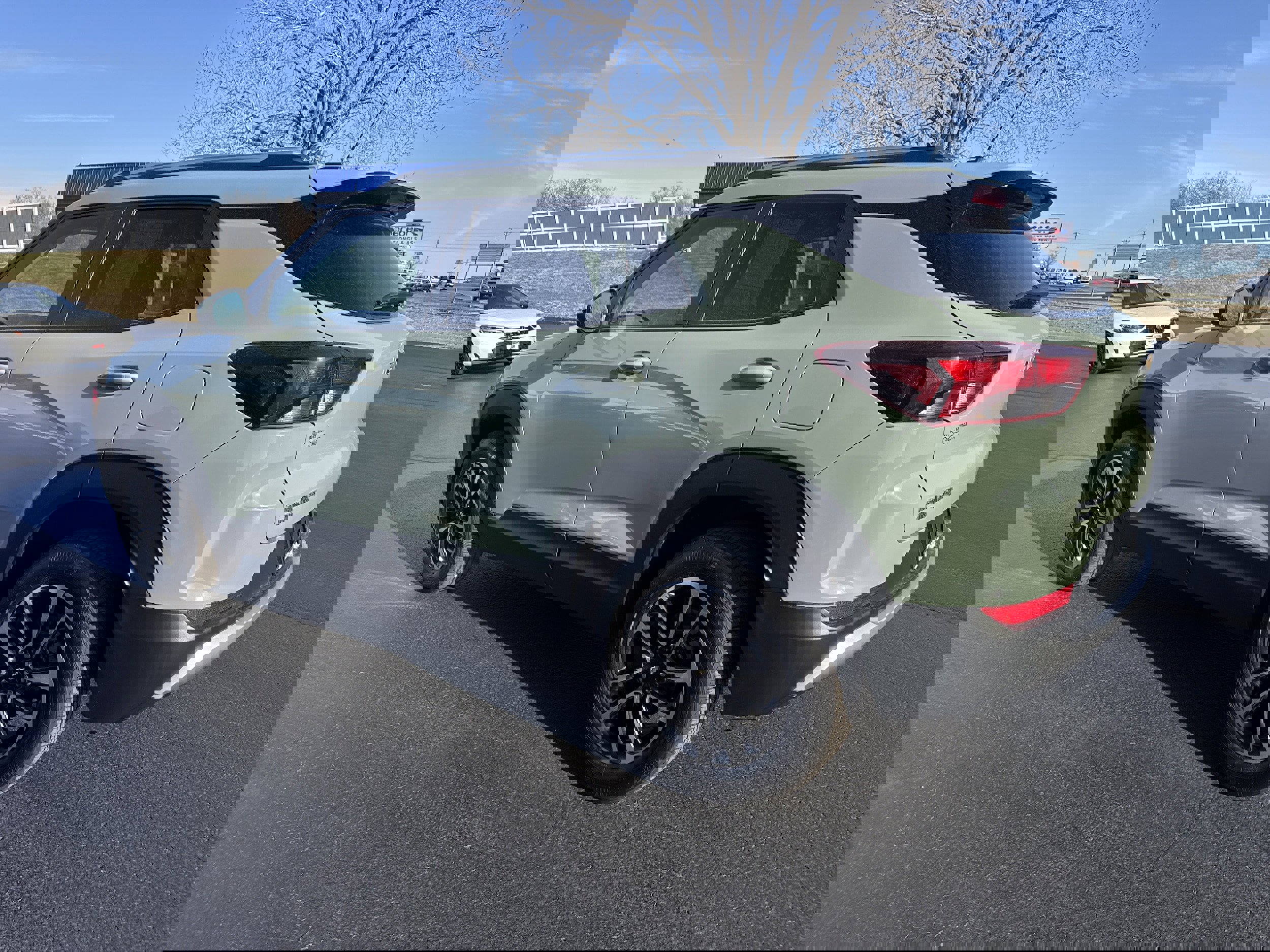 Used 2025 Chevrolet TrailBlazer LT image 3