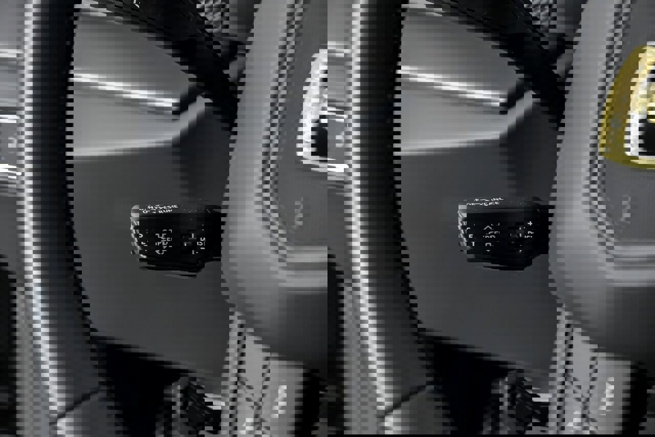 Used 2023 Lamborghini Urus S image 31