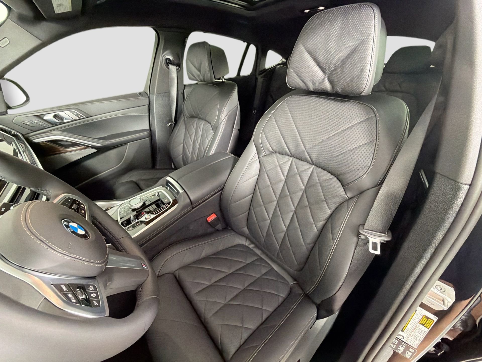 New 2026 BMW X6 xDrive40i image 21