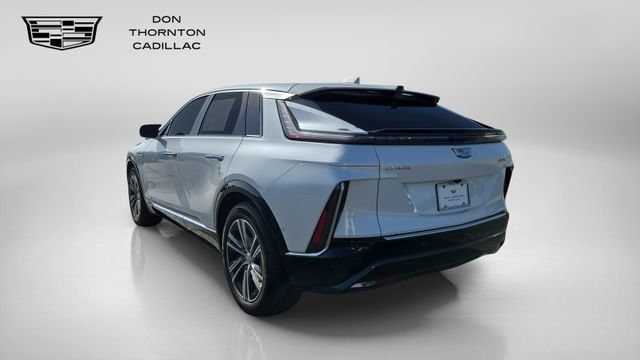 Used 2024 Cadillac Lyriq Luxury AWD/4WD image 3