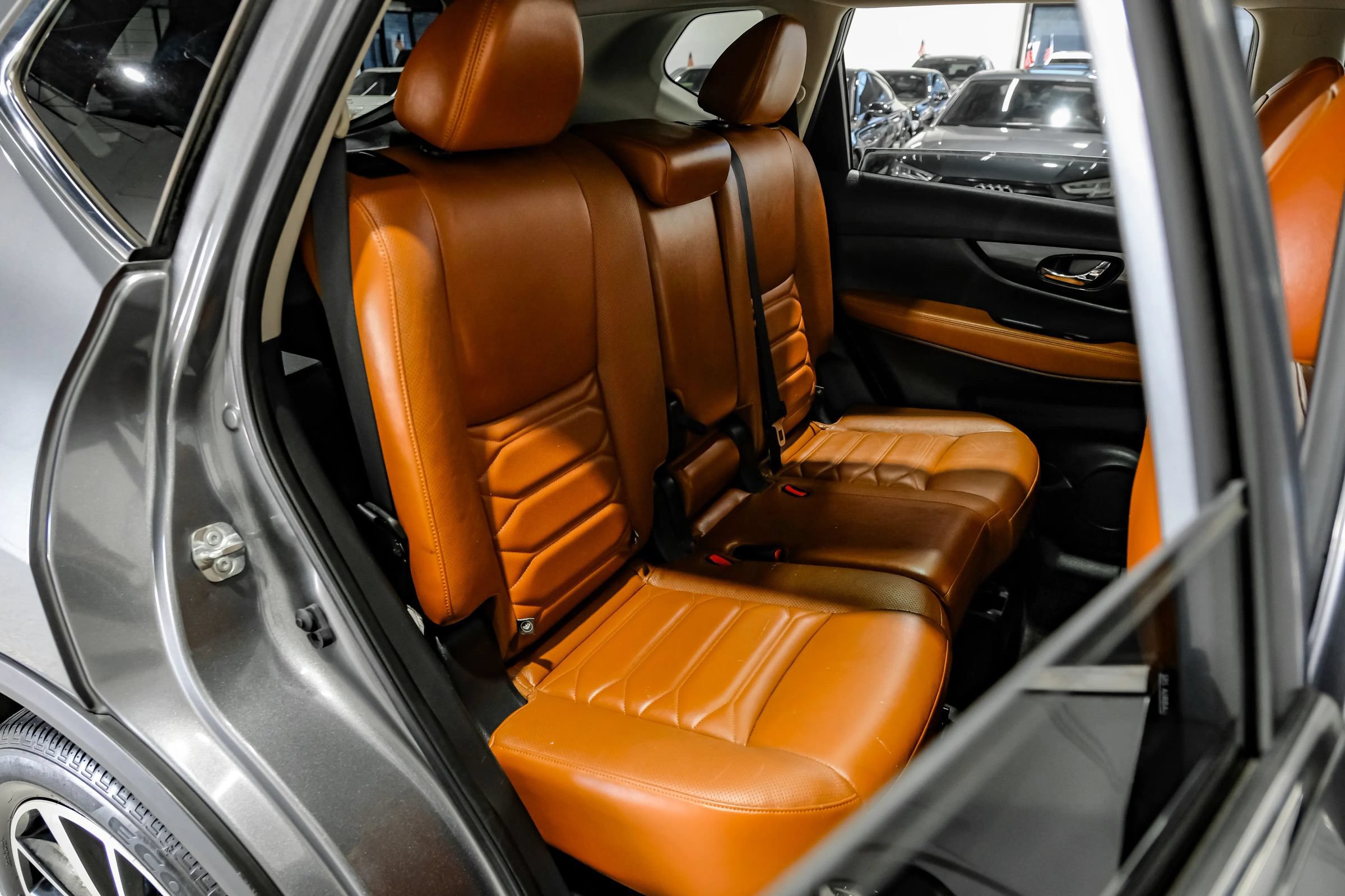 Used 2018 Nissan Rogue SL w/ Premium Package FWD image 44