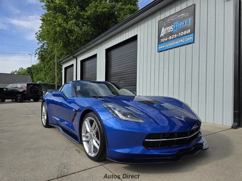 Used 2019 Chevrolet Corvette Stingray Coupe w/ 1LT RWD image 16