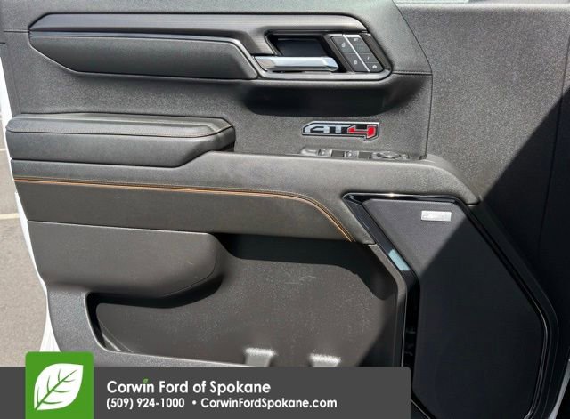 Used 2024 GMC Sierra 1500 AT4 w/ Technology Package AWD/4WD image 18